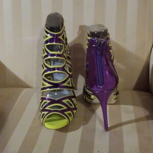 Women's size stiletto size 10 PURPLE/CHARTREUSE